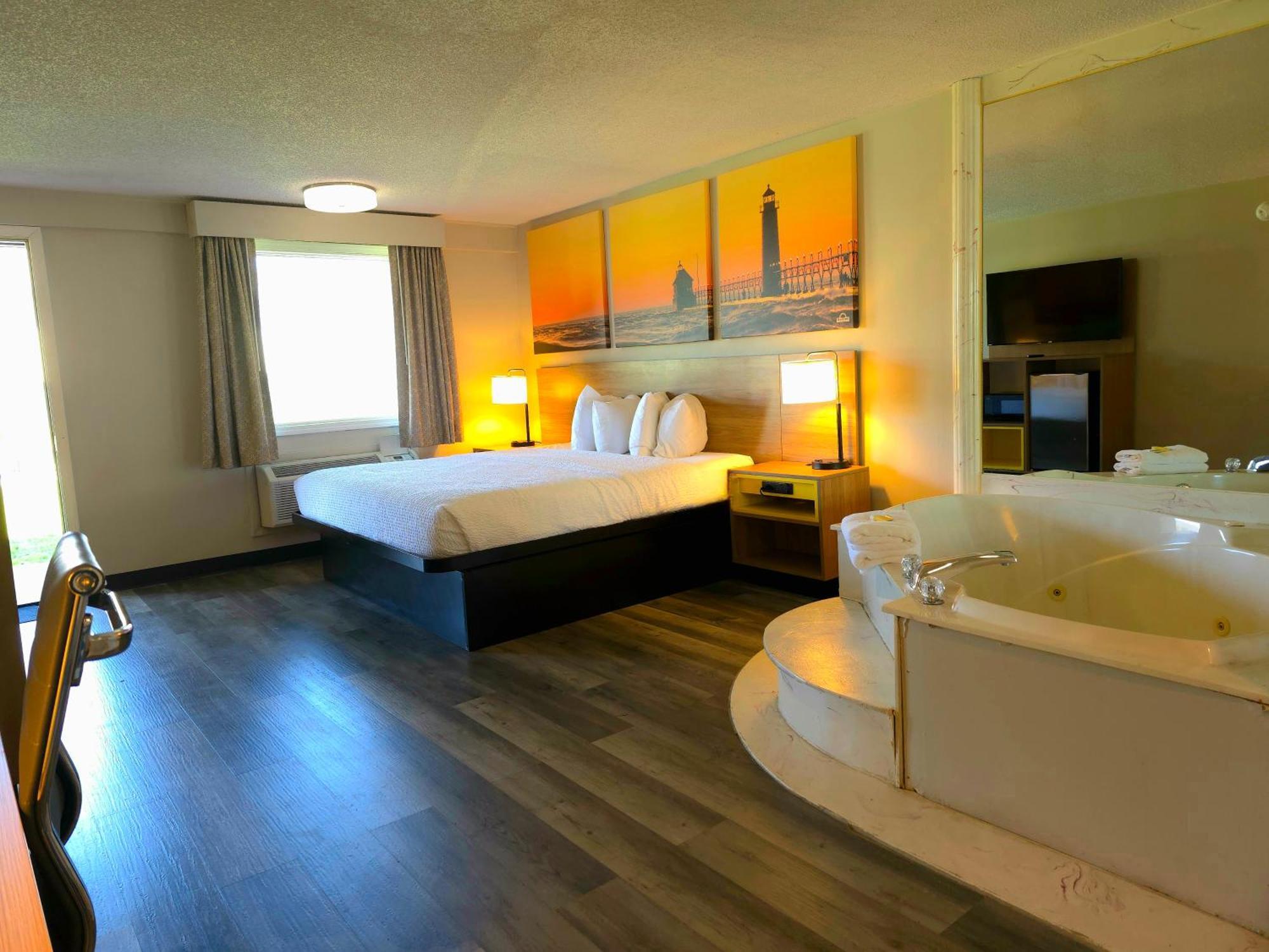 Days Inn And Suites By Wyndham פורט הורון מראה חיצוני תמונה